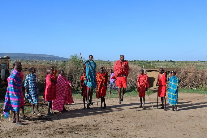 3-Day Maasai Mara Sharing Safari in a 4x4 Land Cruiser Jeep - Day 2: Mara River and the Big Five hunt with picnic lunches