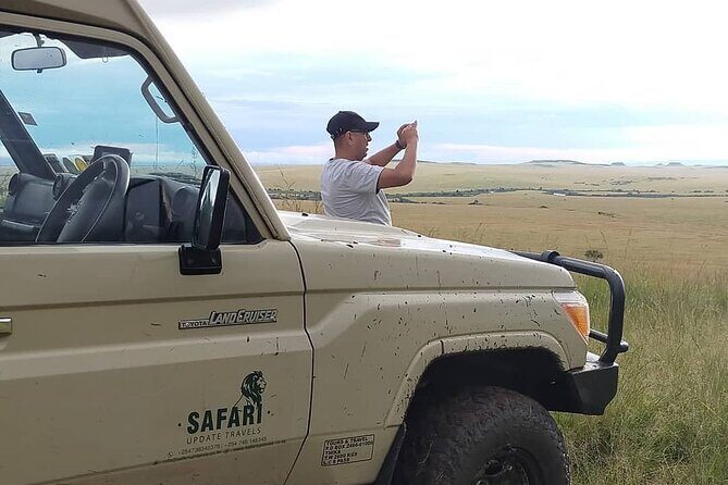 3 Days 2 nights Group joining Midrange Safari Tour in Masai maraa - Day 1 from Nairobi to the Mara: Rift Valley viewpoints and a first drive at 4pm