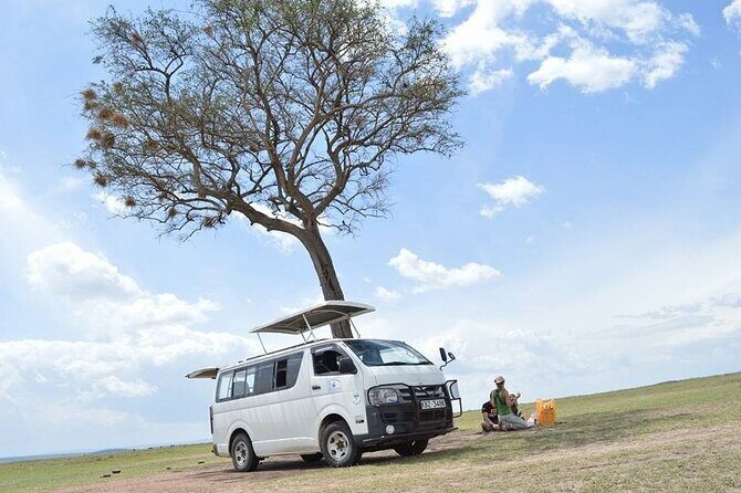 3-Days Maasai Mara Camping Safari on 4x4 Land Cruiser Jeep - Day 3: leaving the reserve and easing back toward Nairobi