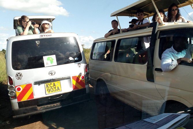 3 days Maasai Mara safari from Nairobi - Day 1: Escarpment Photos, Narok Lunch, and Mara River Dusk Drives