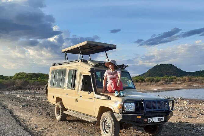 4 Day Group Tour to Maasai Mara and Lake Nakuru by a 4WD Cruiser - Day 1: Nairobi to Maasai Mara, plus your first evening drive