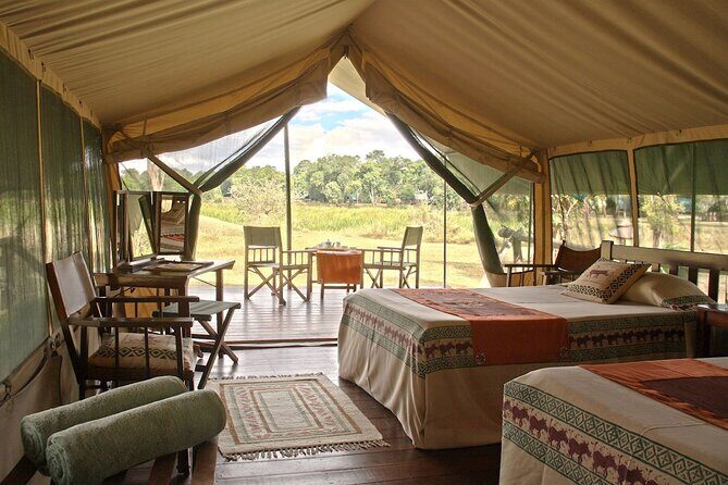 4 days masai mara Nakuru Joining safari - Day 3: Leave Mara in the morning, arrive in Nakuru for dinner and rest