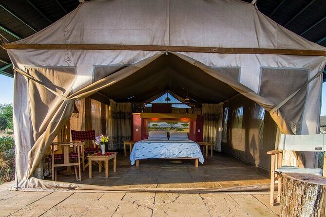 6 Days Masai Mara-Nakuru-Amboseli - Lodge Safari-Private 4X4 JEEP - Day 1 into Masai Mara: Rift Valley views and your first 4 PM drive