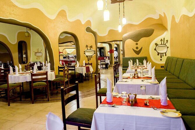7 Day Private Jeep Safari, 5 star lodges with Balloon Ride Kenya - Raha Suites setup in Nairobi: you start relaxed, not scrambled
