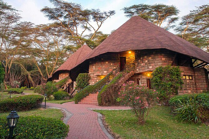 7 Day Private Jeep Safari, 5 star lodges with Balloon Ride Kenya - Lake Naivasha Sopa time: boat ride included, plus a lodge reset