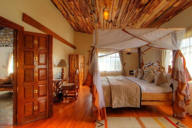 7 Days Private 4 star lodges Safari by LandCruiser from Nairobi - Lake Nakuru: faster transfer, slower scanning for the right species
