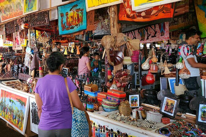African Gemstones, Garnets Jewelry, Beads & Crafts Shopping Tour - A Nairobi gemstone and bead day that actually teaches you what you’re buying