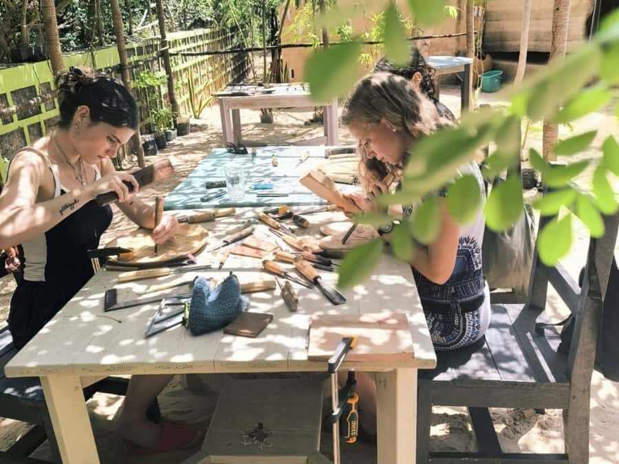 Beginner Swahili Woodcarving Classes with Woman Woodcarver - What happens during the 3-hour beginner class