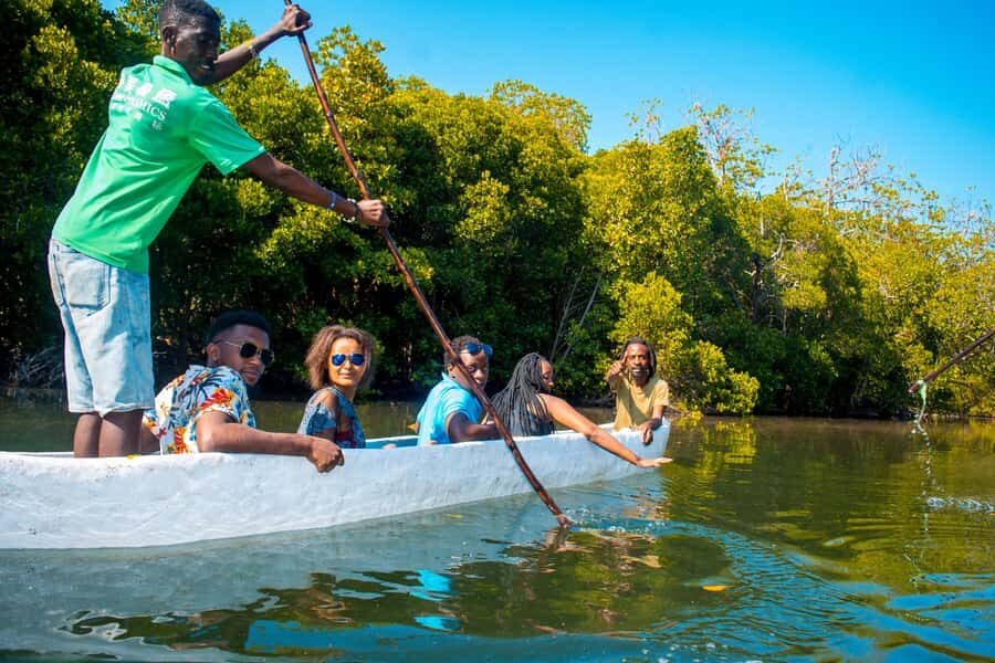 Blue Safari: Snorkeling at Watamu Marine Park & Seafood - Guides and Crew: Why the Human Piece Changes Everything