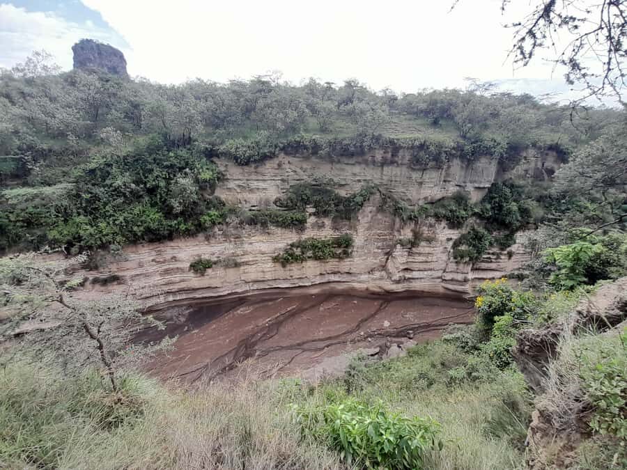 Day tour to Mount Longonot - The Trail Facts: 13.5 km Rim Circuit, Real Elevation Gain