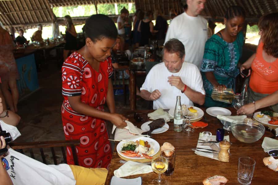 Diani Beach: Kisite Marine Park Dhow & Snorkeling with Lunch - Dolphin spotting and marine life: what you can realistically look for