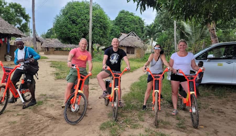 Diani Beach: Village tour on a bike with hotel pick-up - Key moments worth your attention