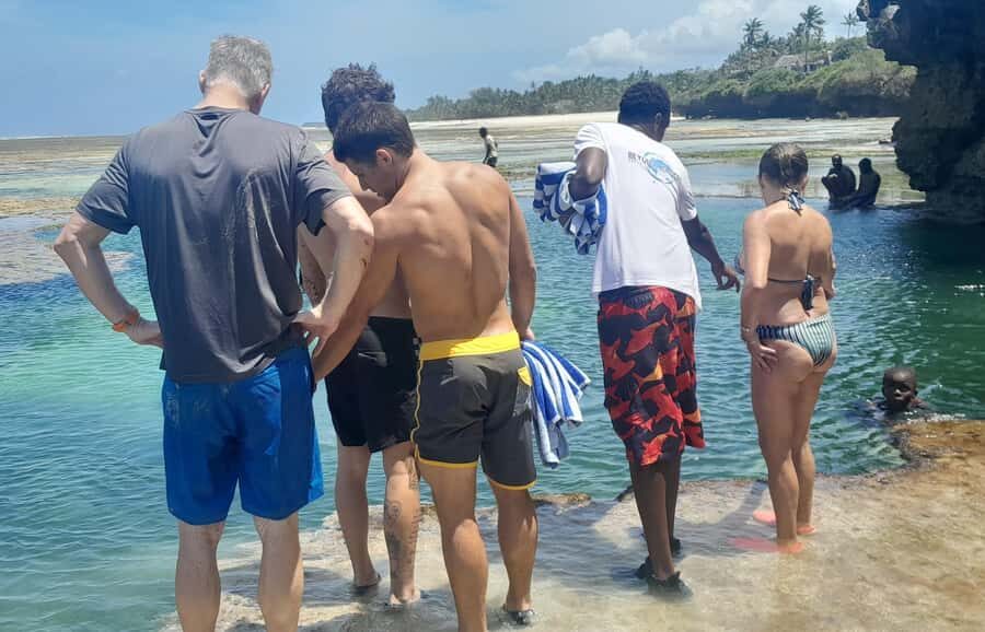 Diani: Full day Guided tour in Tiwi beach & Diani - Swahili lunch in Ukunda: the meal is actually part of the experience