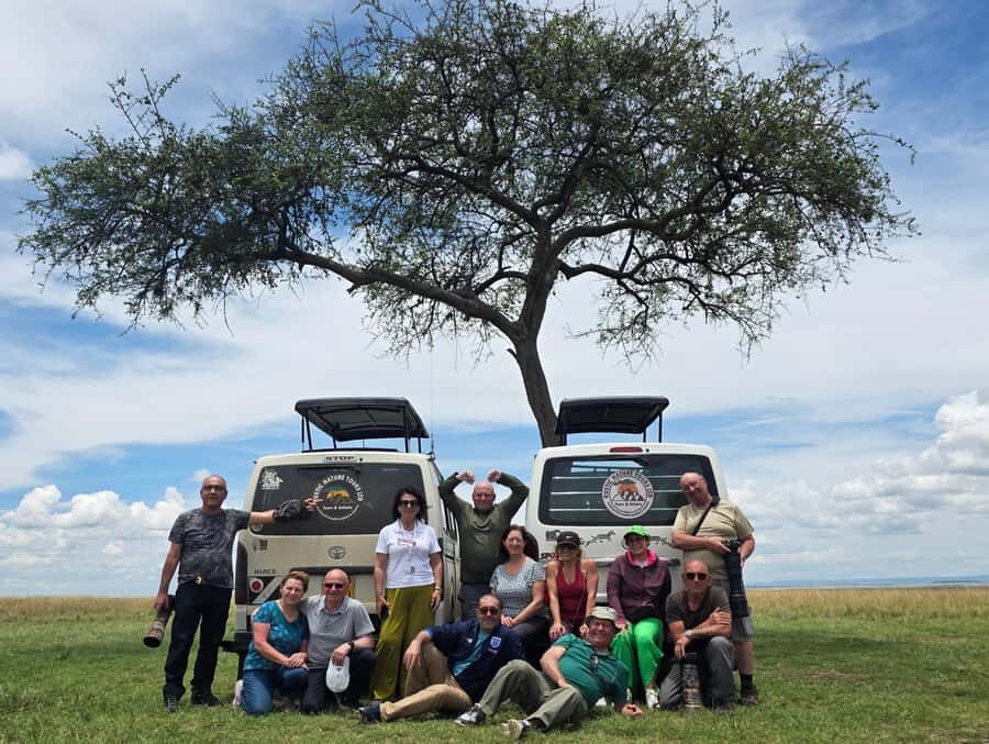 Elephant Orphanage Trust, Giraffes & Bomas of Kenya Day Tour - Elephant Orphanage Trust: The 11am–12 Noon Window for Baby-Elephant Encounters
