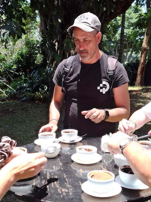 FAIRVIEW COFFEE FARM DAY TOUR - A quick note on guides and the feel of the day