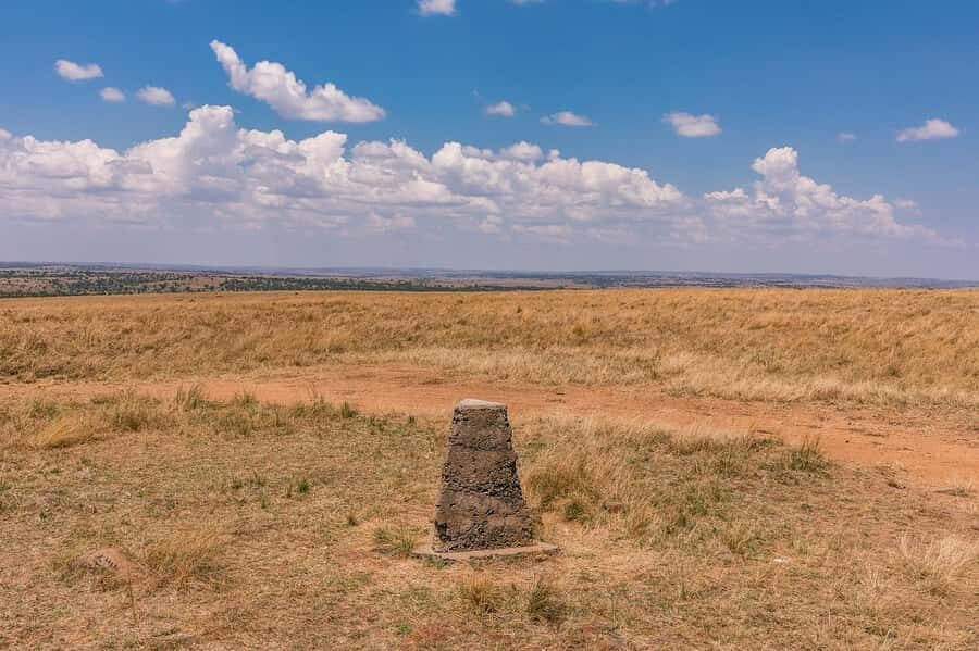 From Nairobi: Day Tour to Maasai Mara - 5:00am Nairobi pickup and the long drive in an A/C vehicle