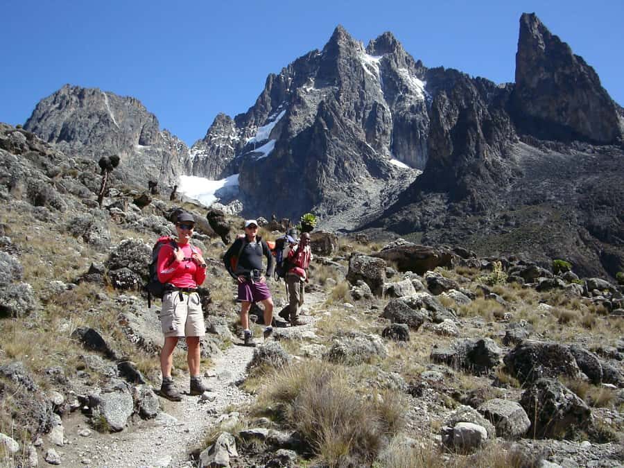 Mt Kenya: Full-day hiking tour from Nairobi - Getting From Nairobi to the Park: The 3.5-Hour Drive Each Way