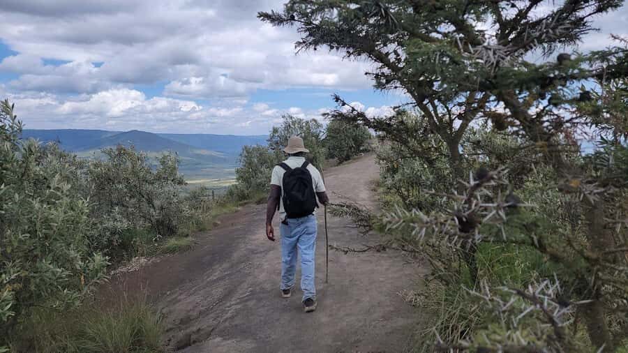 Mt Longonot National park Day Hike - What to bring (and the no-plastic-bottles rule)