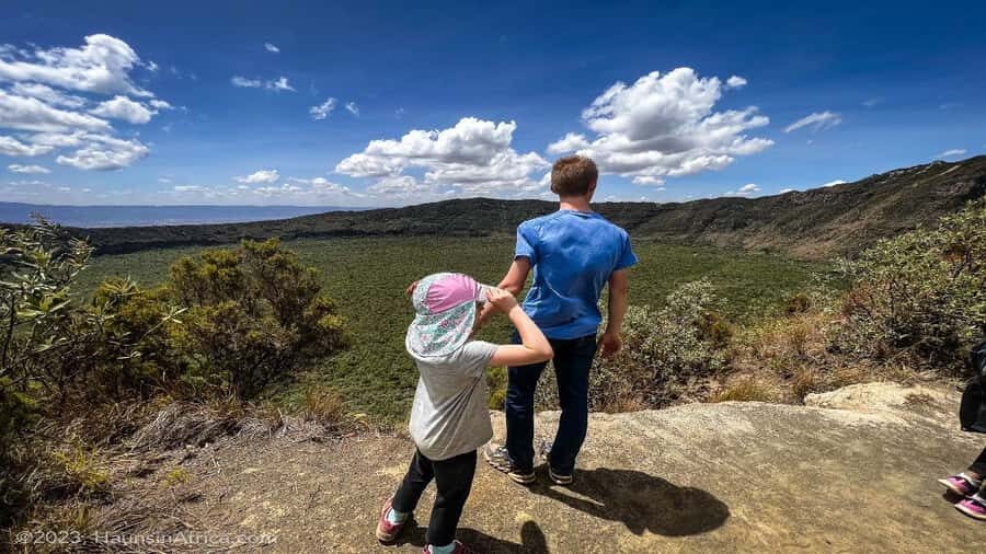 Mt Longonot National park Day Hike - Mt Longonot National Park HQ to the crater rim: a 4.1 km climb with a “stiff start”