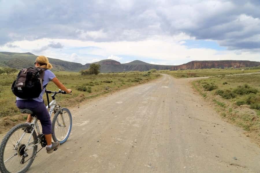 Nairobi: 4-Day Masai Mara, Lake Naivasha & Hell's Gate Tour - Lake Naivasha: boat ride views and Crescent Island walking safari