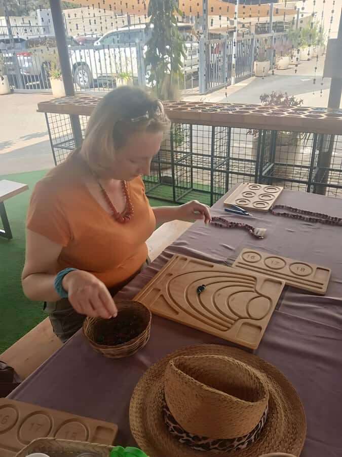 Nairobi: Beads Factory Tour with Pickup & Coffee - Guides and the Nairobi context: why the human touch matters