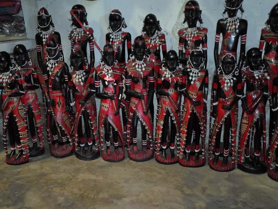 Nairobi: Explore Maasai Market for Unique Souvenirs - Meeting Erick at Hilton Arcade and Getting Oriented Fast