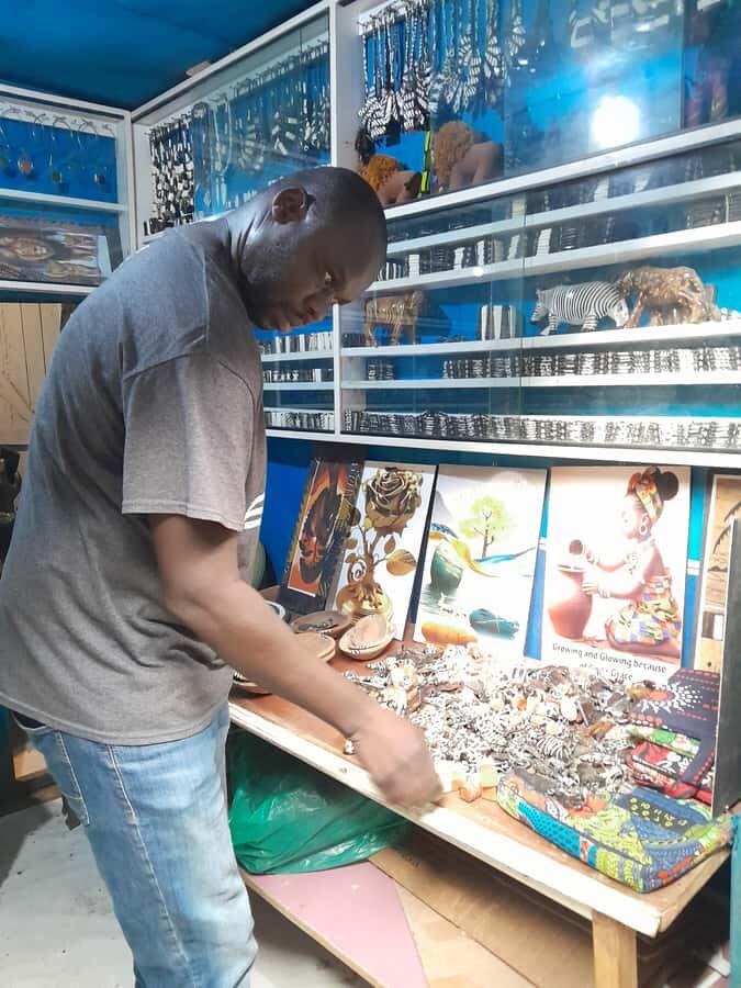 Nairobi: Explore Maasai Market for Unique Souvenirs - Short City-Center Walk: Making Shopping Part of Nairobi
