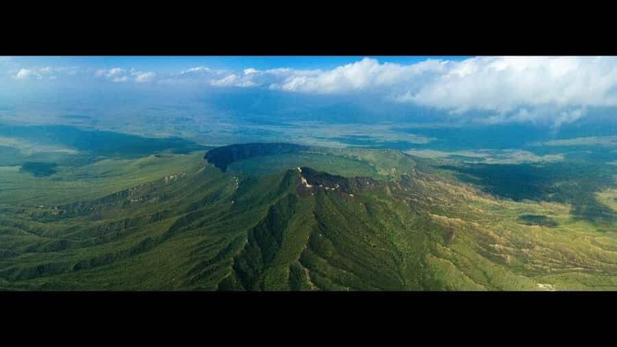 Nairobi: Full-Day Mount Longonot Hike with Boat Tour - Summit Views: What You’re Chasing on Longonot