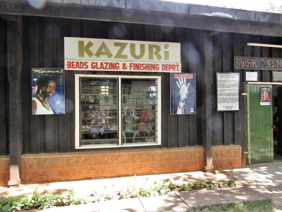 Nairobi Giraffe Center Tour with Karen Blixen & Kobe Beads" - Who Should Book This Nairobi Combo
