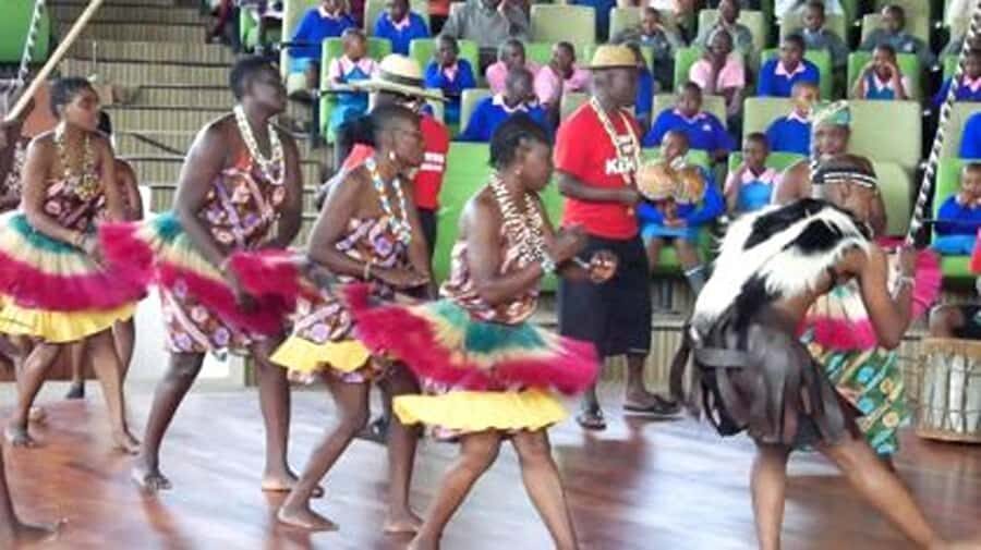 Nairobi: Guided Afternoon Tour to Bomas of Kenya. - What to Bring: Simple Stuff That Saves Your Afternoon