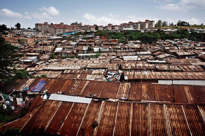 Nairobi Guided Tour to Kibera Slums - Walking through chores: meeting people where the day happens