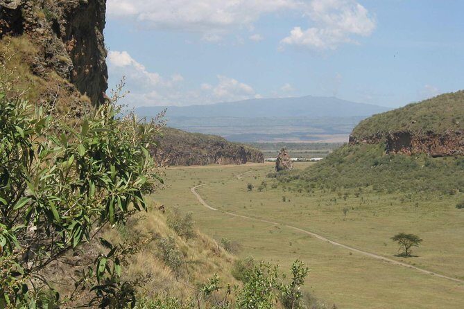 Overnight tour to mount Longonot and Hells Gate Naivasha - The 6:00 am start and the Great Rift Valley View Point