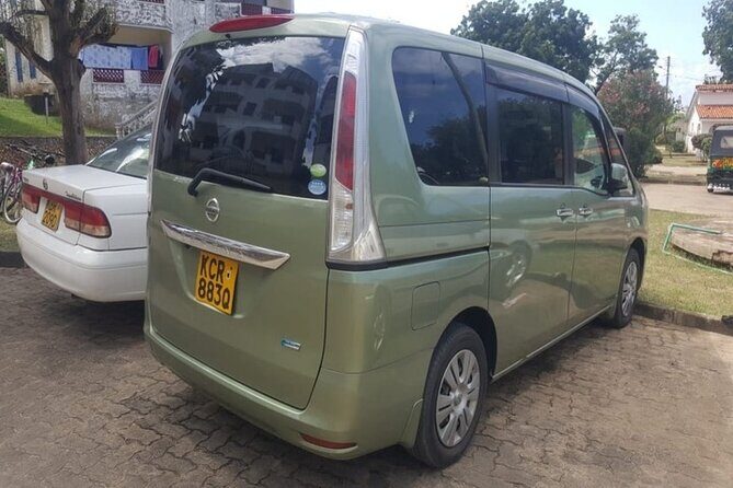 Safe Private Airport transfer in Nairobi - More than a ride: small helpful extras that show up in real reviews