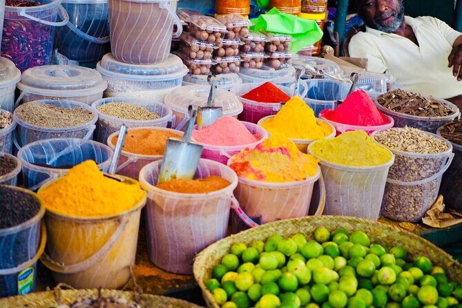 Swahili Street Food Tour - Group size and pacing: why max 10 people matters
