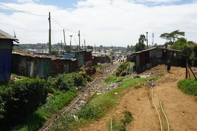 The Kibera Empowerment Walking Tour - The 4-hour flow: five stops, each around 45 minutes