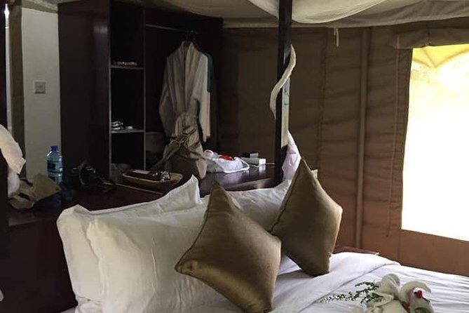Vegans special safari - Lake Naivasha (Day 5): Boat Tour Time and Movie-Location Energy