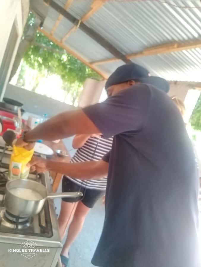 Watamu: Learn Kenyan Cusine with Jonathan - Ugali from scratch: the skill that anchors the whole meal